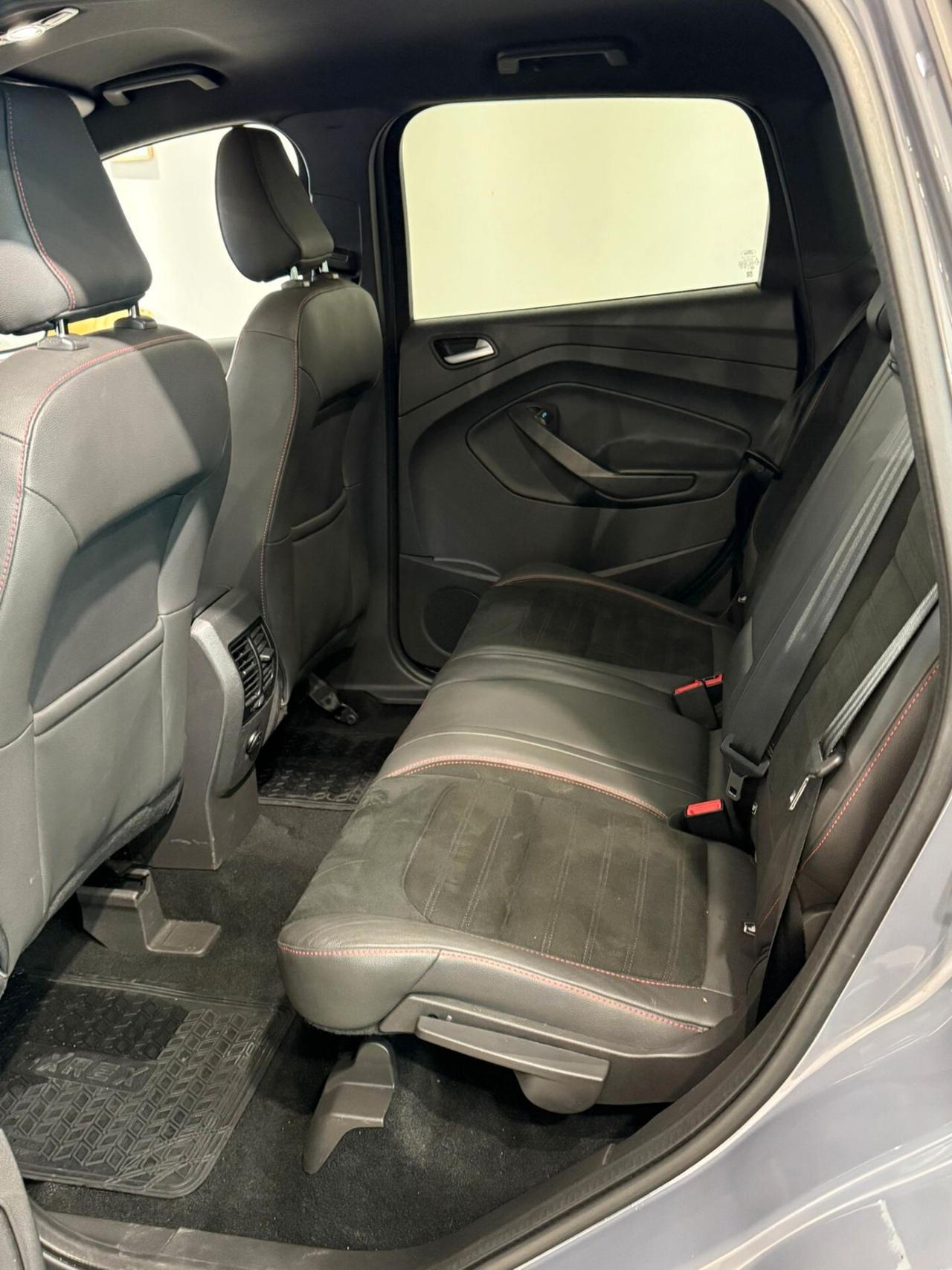 Ford Kuga 2.0 Tdci 120CV ST Line 90.000 KM