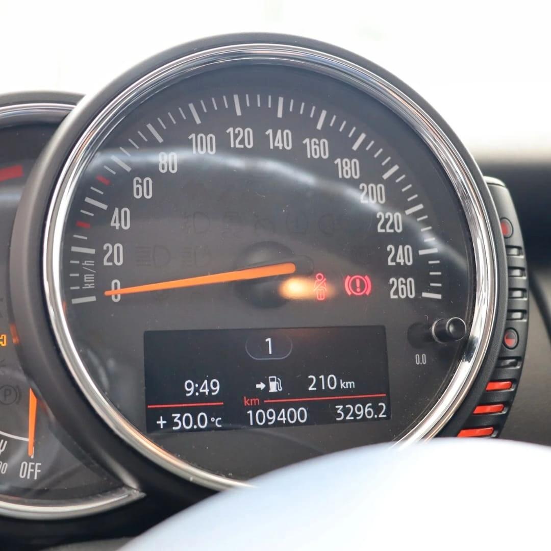 Mini 1.5 Cooper D 5 porte