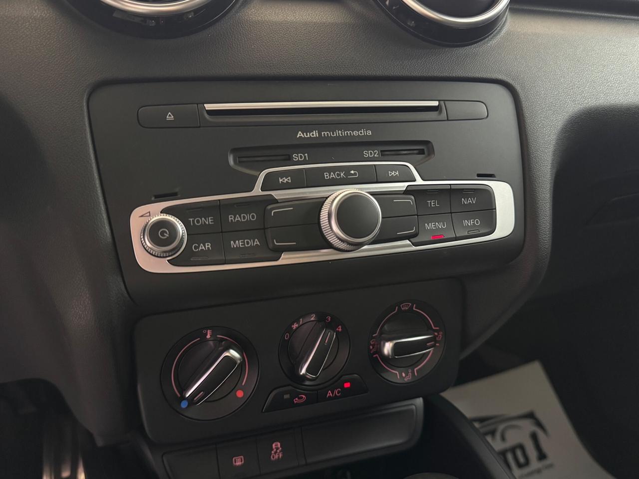 Audi A1 1.6 TDI 116CV S tronic Sport Bi-Color