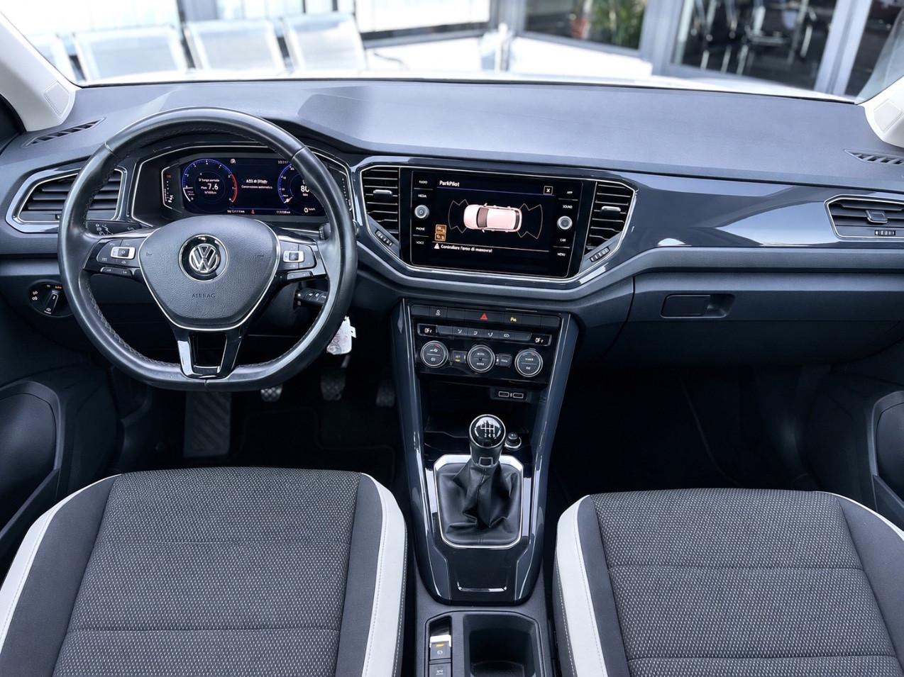 Volkswagen T-Roc 1.0 tsi Advanced