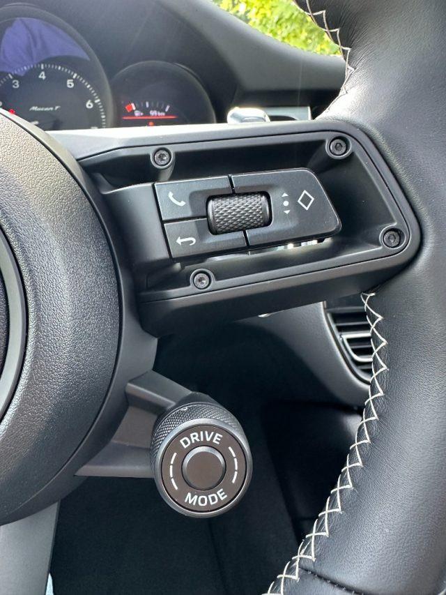 PORSCHE Macan 2.0 T IVA ESPOSTA