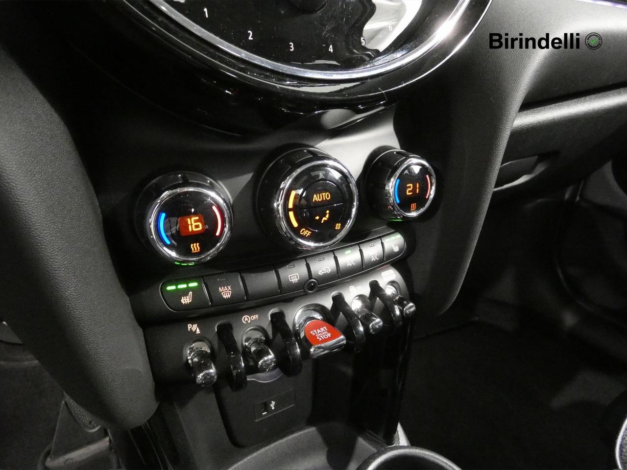 MINI Mini 5 porte (F55) - Mini 1.5 Cooper Yours 5 porte