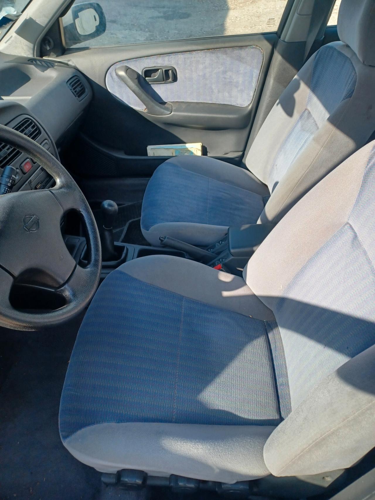 Nissan Primera 1.6i 16V solo 63000 km