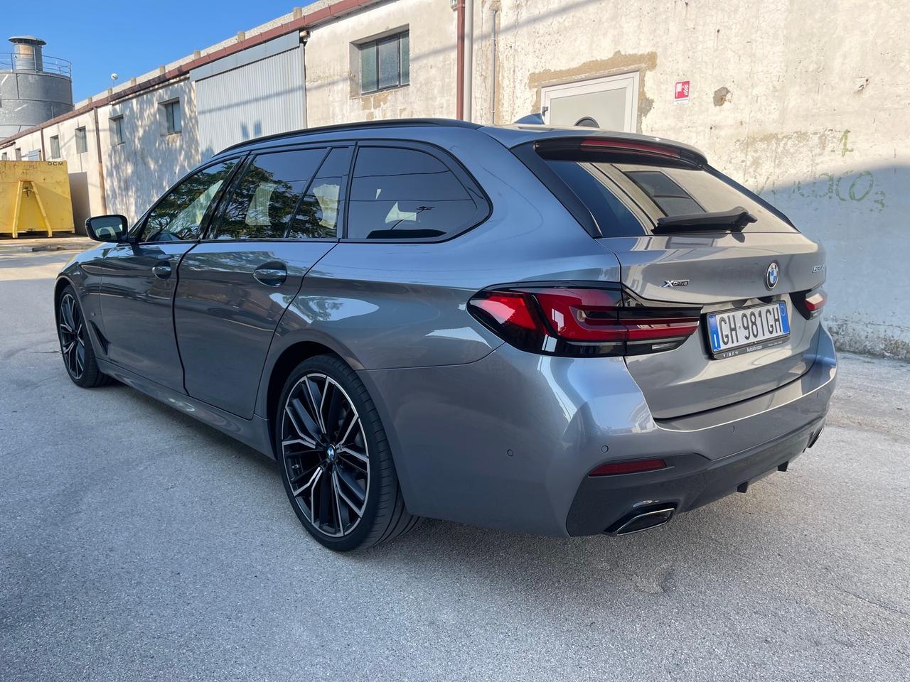 SOLO DA QUALITYCARS PESCARA : Bmw 520 520d 48V xDrive Touring Msport ibrida/diesel