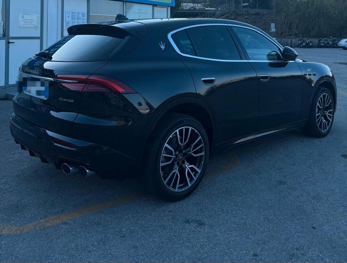 Maserati Grecale MHEV 300 CV AWD GT