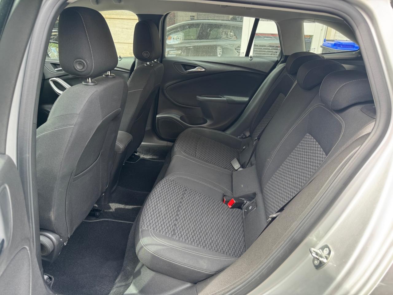 Opel Astra 1.6 CDTi 110CV S&S Innovation