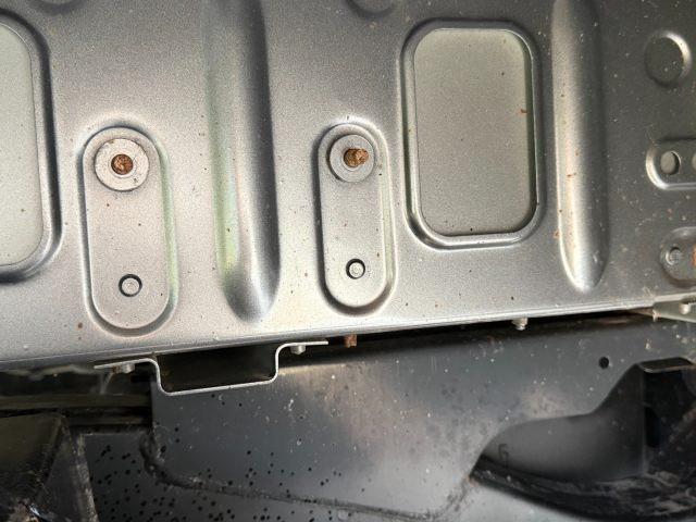 LAND ROVER Defender 90 2.4 S TD4 Station Wagon