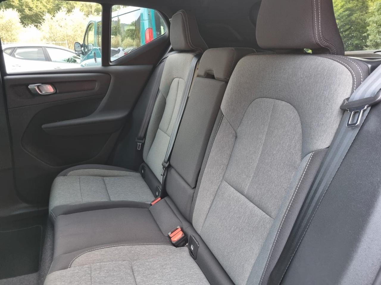 Volvo XC40 B3 automatico Plus Black Edition