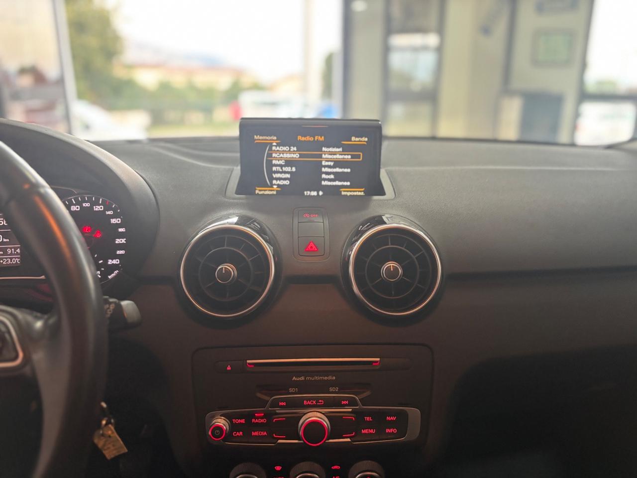 Audi A1 SPB 1.6 TDI 116 CV Sport ok neopatentati