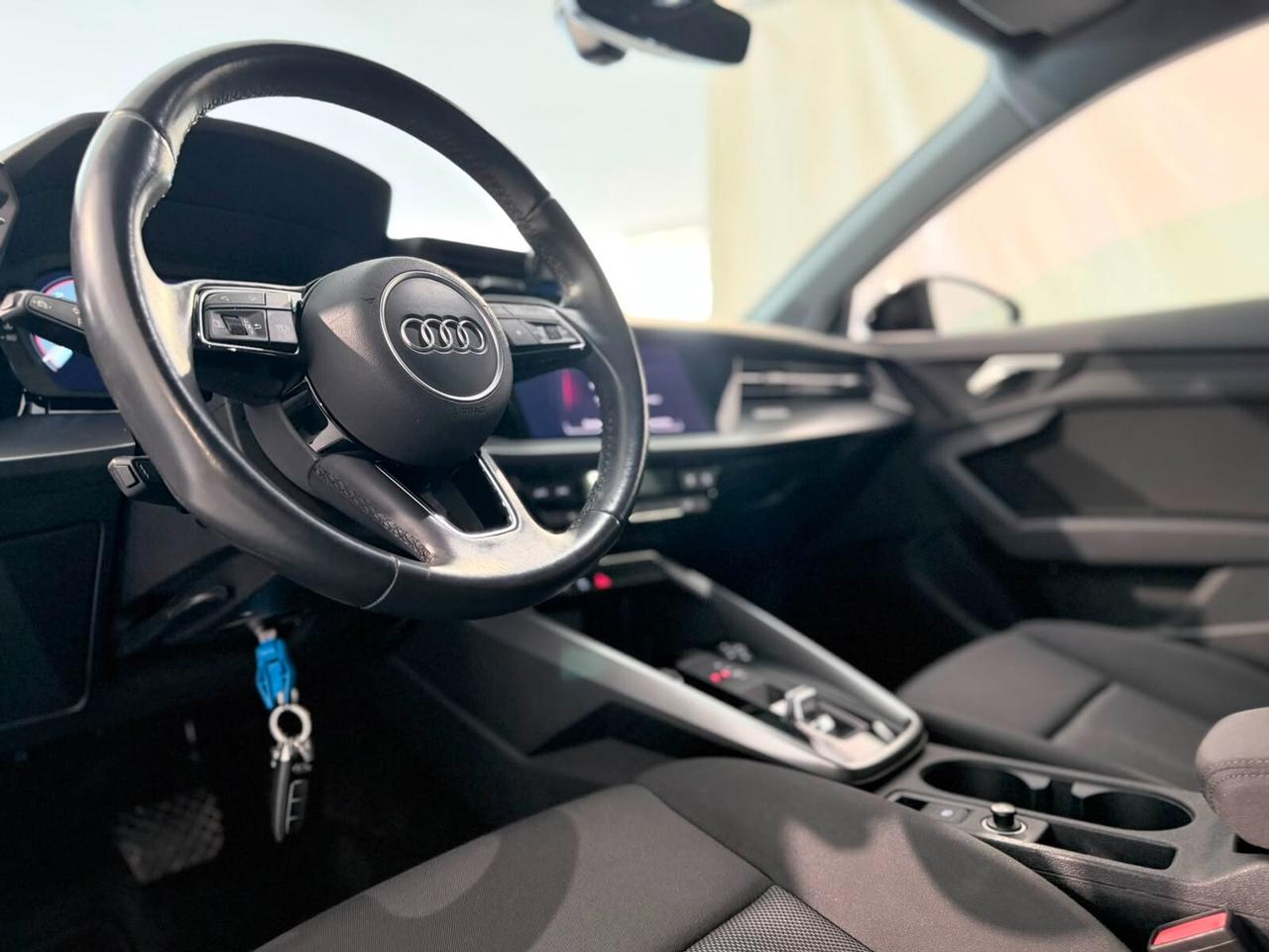 Audi A3 30TDI SPORTBACK 116CV AUTOMATICA