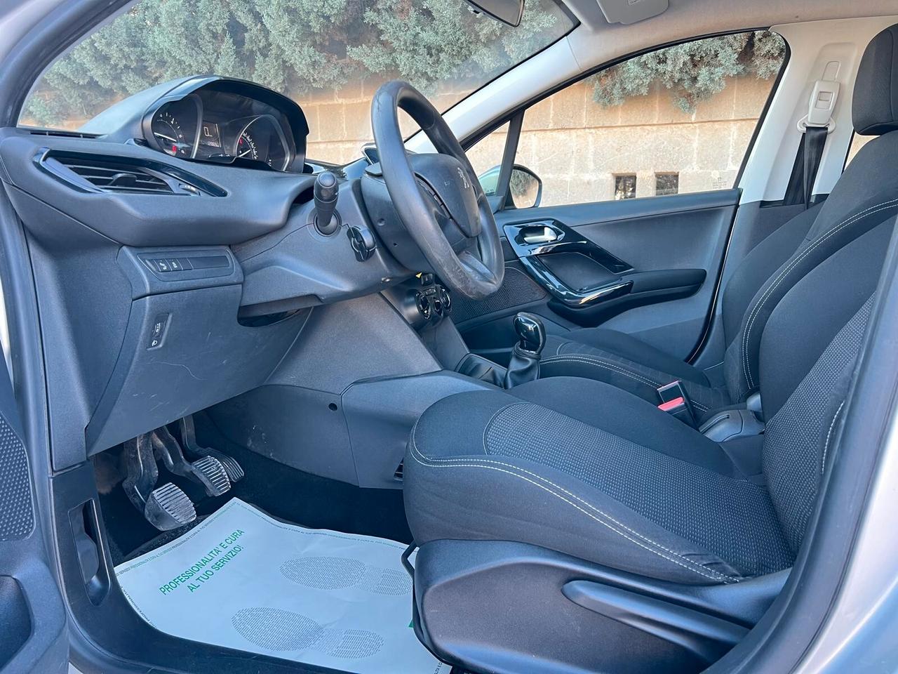Peugeot 208 1.6 BlueHDi 75 cv 5 porte