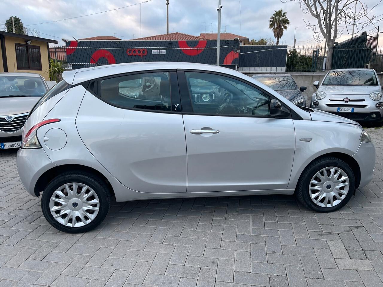 Lancia Ypsilon 1.3 MJT 95 CV 5 porte S&S
