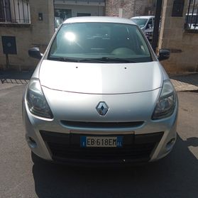 Renault Clio 1.2 16V 5 porte Dynamique