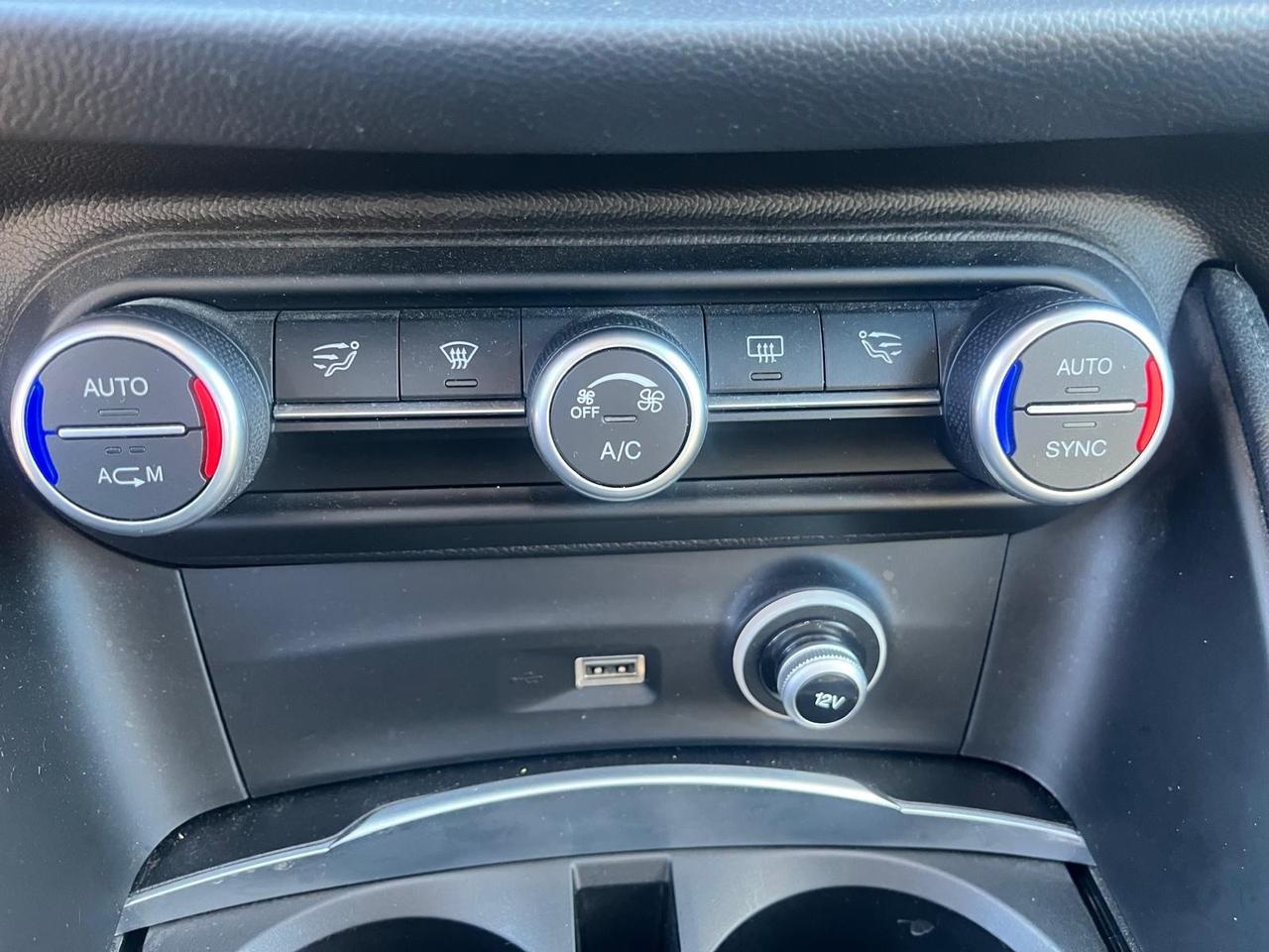 Alfa Stelvio Q4-2.2 mjt/190 cv- autom-2018