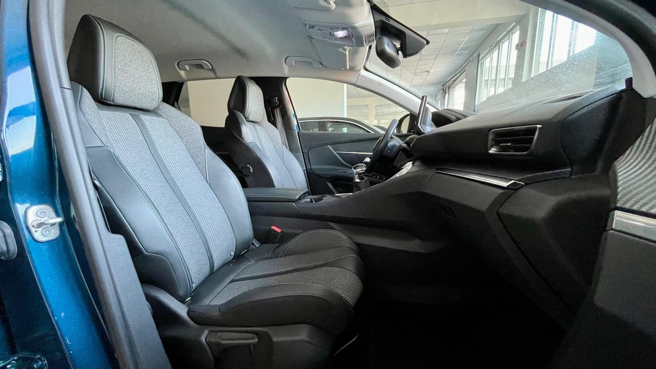 PEUGEOT 3008 1.5 BLUEHDI ACTIVE BUSINESS 131CV - FULL LED, VIRTUAL COCKPIT, NEOPATENTATI