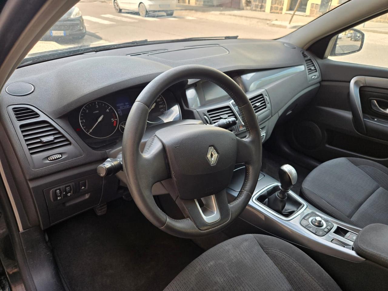 Renault Laguna 2.0 dCi 175CV SporTour Proactive 4Control ESM