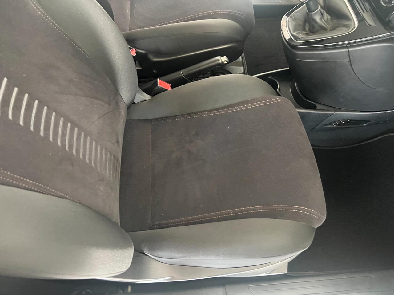 Lancia Ypsilon 1.2 69 CV 5 porte GPL Ecochic Gold OK NEOPATENTATI