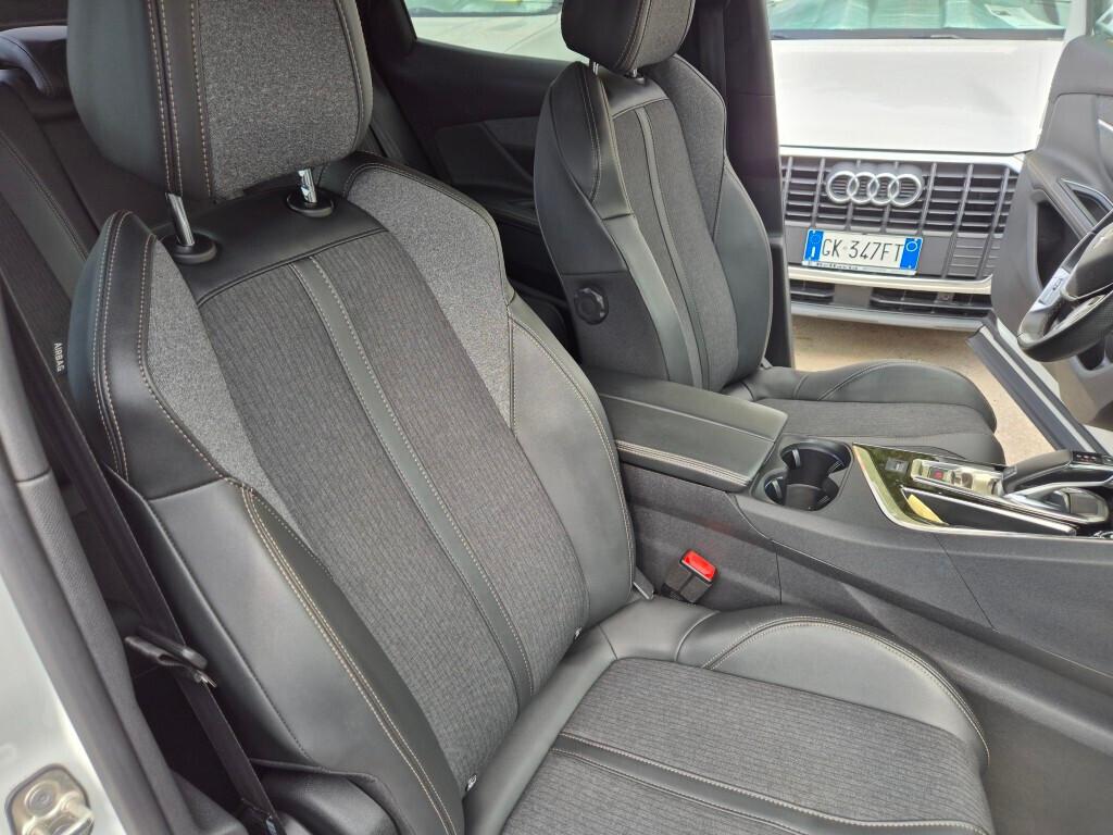 Peugeot 3008 GT-LINE EAT8 BlueHDi 130CV