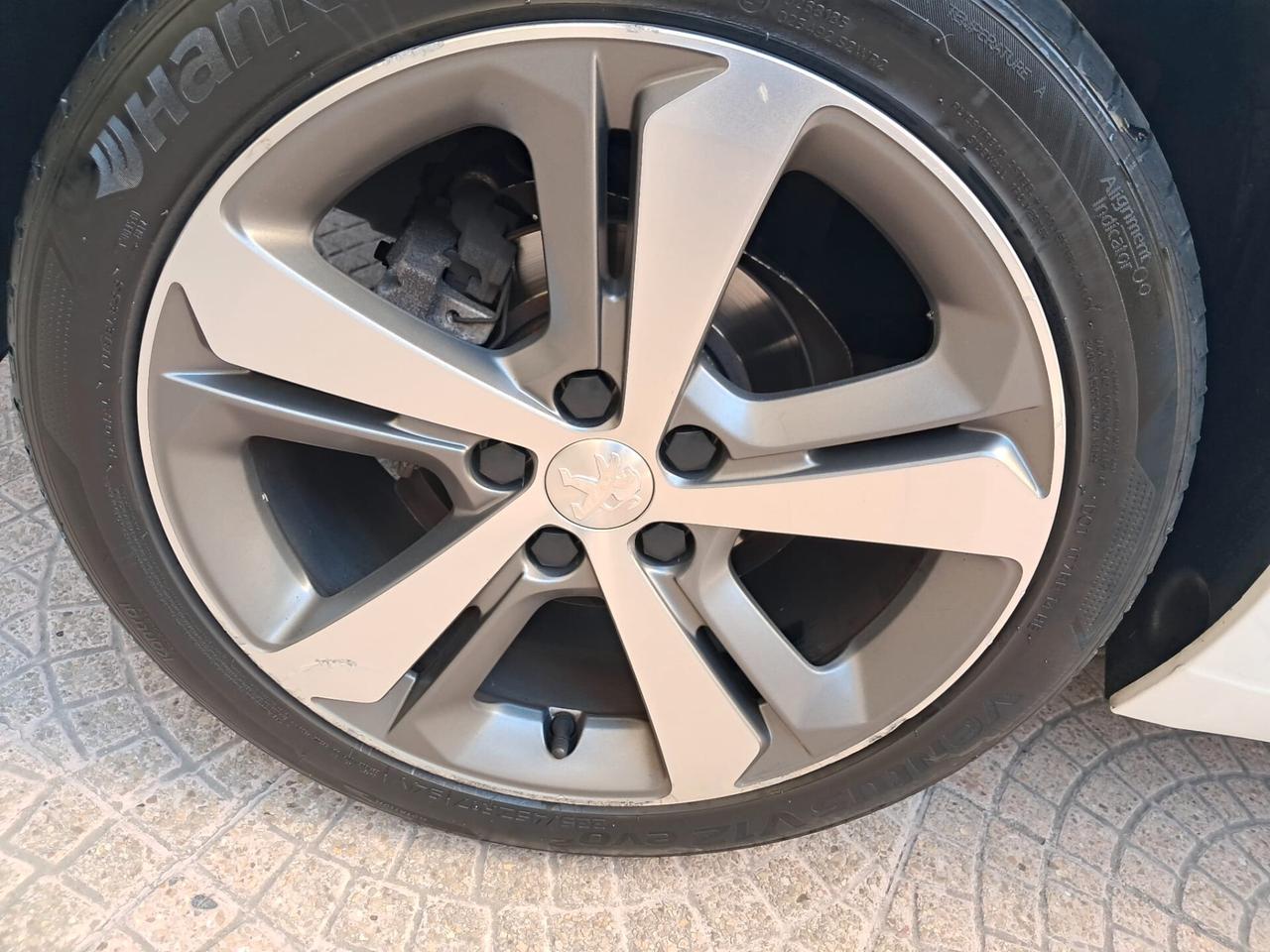 PEUGEOT 308 1.6 HDI 92 CV-NEOPATENTATI-Euro6990