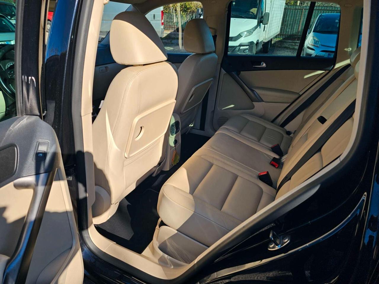 Volkswagen Tiguan 2.0 16V TDI DPF 4 MOTION tiptronic Sport & Style (18°)