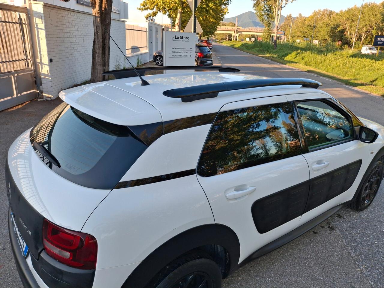 Citroen C4 Cactus PureTech 82 Shine-PERFETTA-