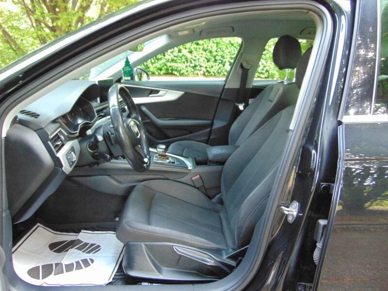 AUDI A4 5ª serie A4 2.0 TDI 150 CV S tronic Bu...