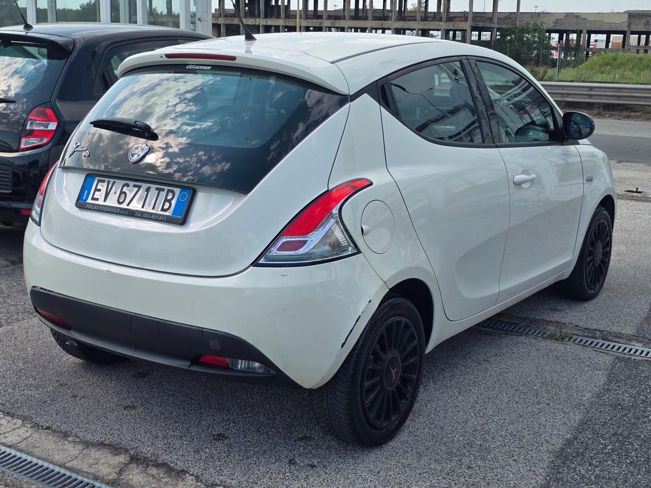 Lancia Ypsilon 1.3 MJT 95cv 5 porte S&S Elefantino