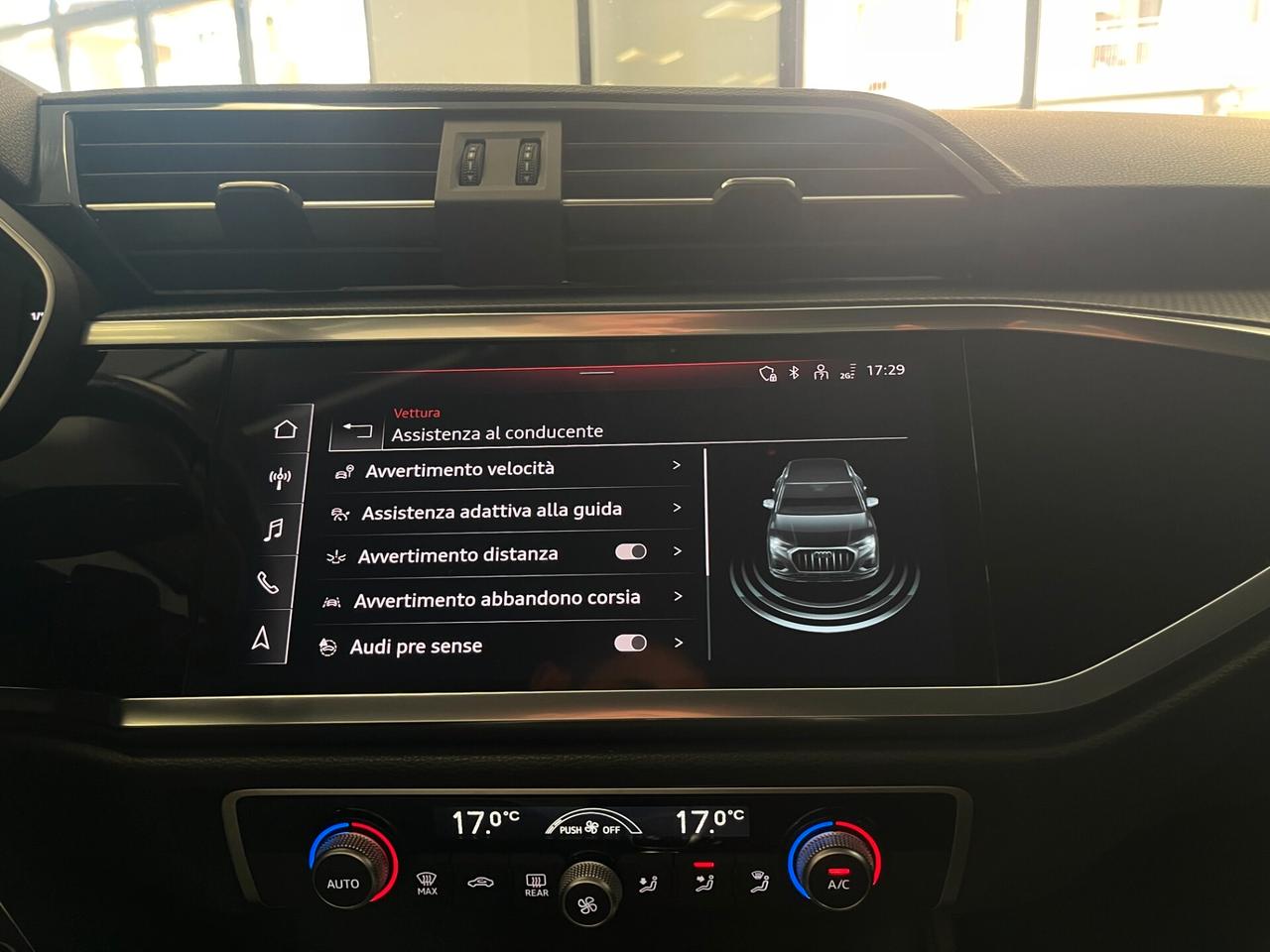 Audi Q3 2.0 TDI 150cv S line