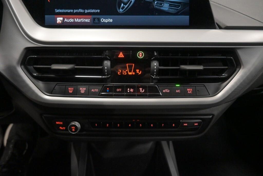 BMW 116D 115CV STEPTRONIC BUSINESS DESIGN ( FARI LED - BMW DIGITAL COCKPIT - NAVI - MIRROR - PARK ASSISTANT - TELECAMERA POST. - CERCHI 17 )