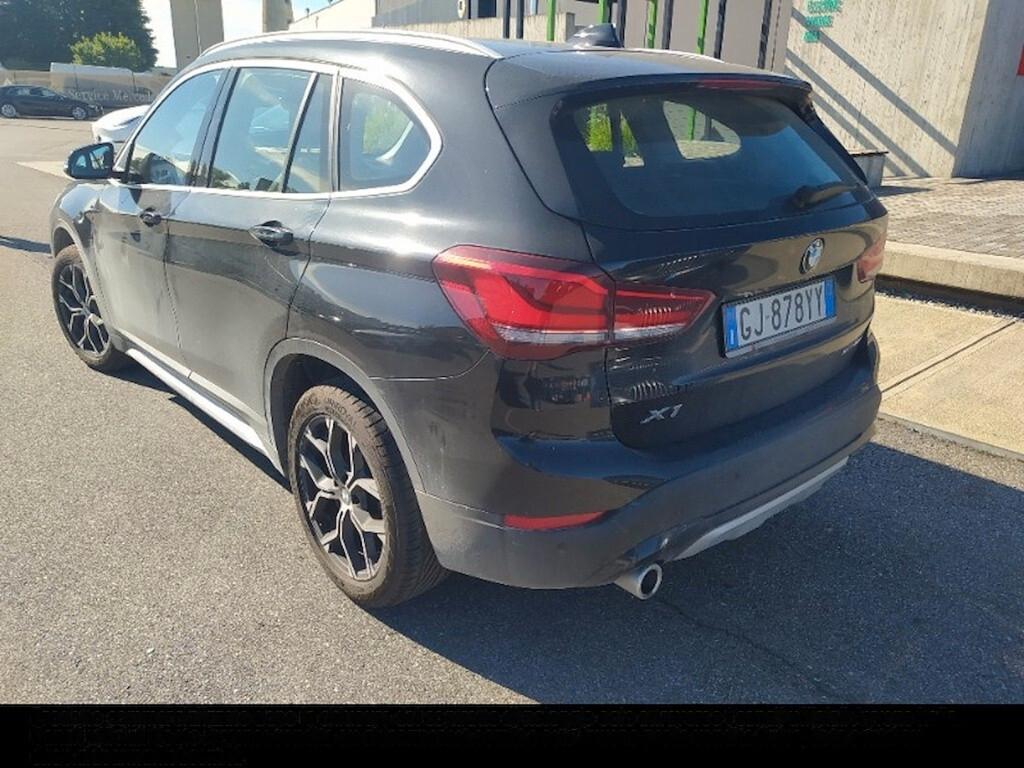 BMW X1 16D 115CV STEPTRONIC S-DRIVE XLINE PLUS ( FARI LED - PELLE - AMBIENT LIGHTS - CAR PLAY - CRUISE - NAVI - PARK ASSISTANT - TELECAMERA POST. - CERCHI 18 )