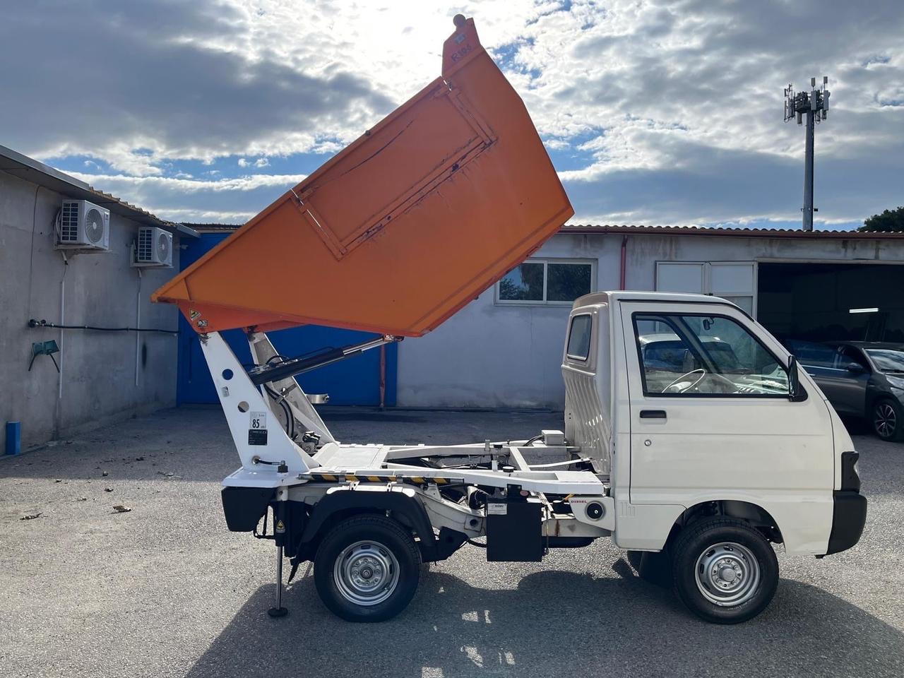 Piaggio quargo con vasca/rib.-700 cc- Diesel -2014