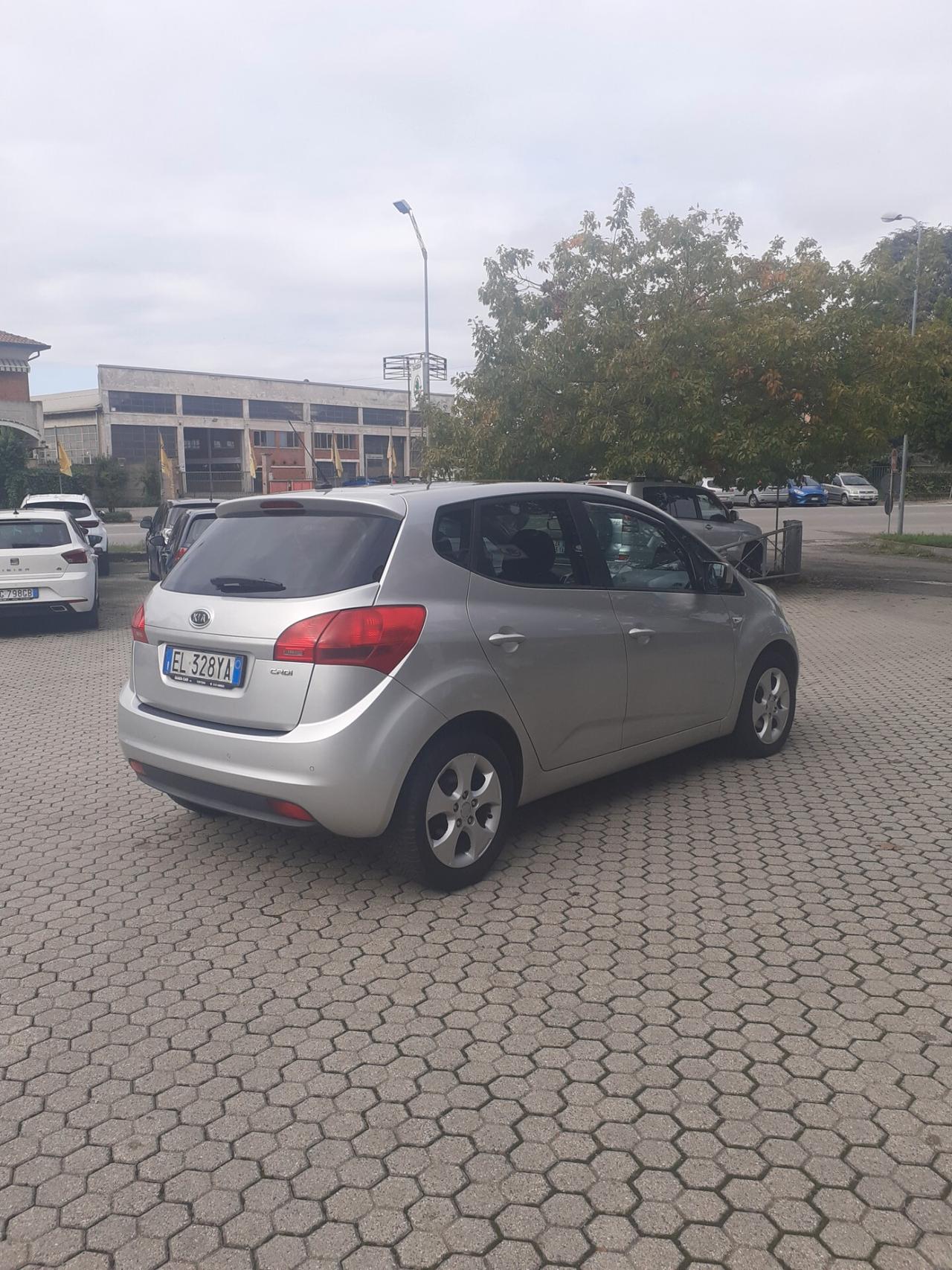 Kia Venga 1.4 CRDi 90CV WGT Fullsky