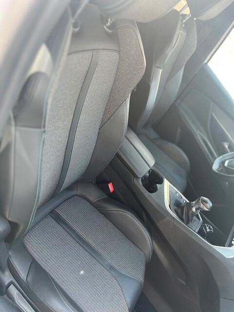 PEUGEOT 3008 1,5 DIESEL 2022