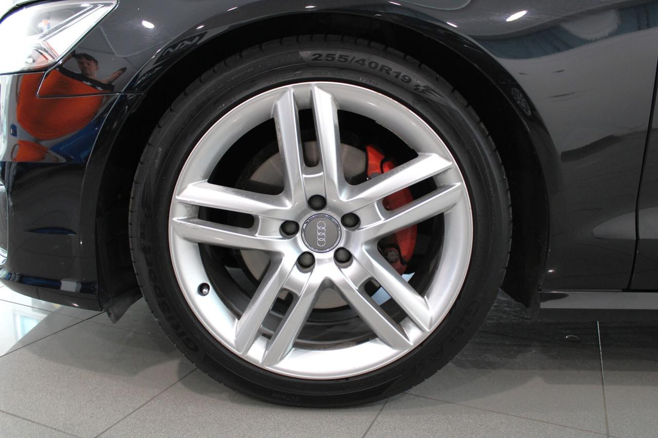 AUDI A6 Avant 2.0 TDI Ultra S-Line - 2015