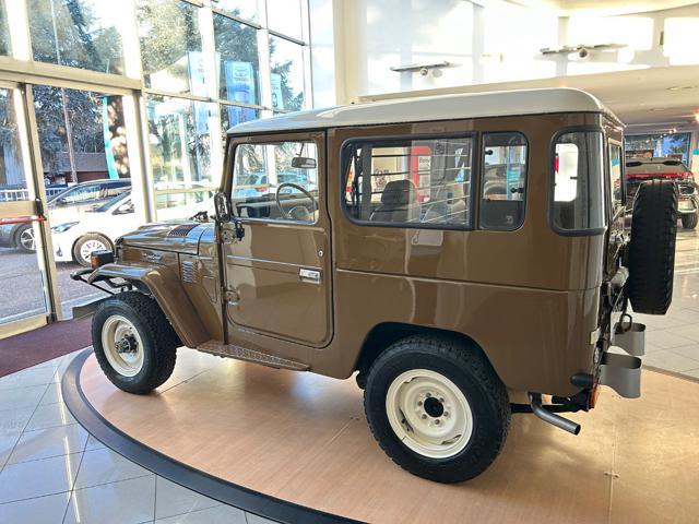 TOYOTA Land Cruiser BJ 42 HARD TOP