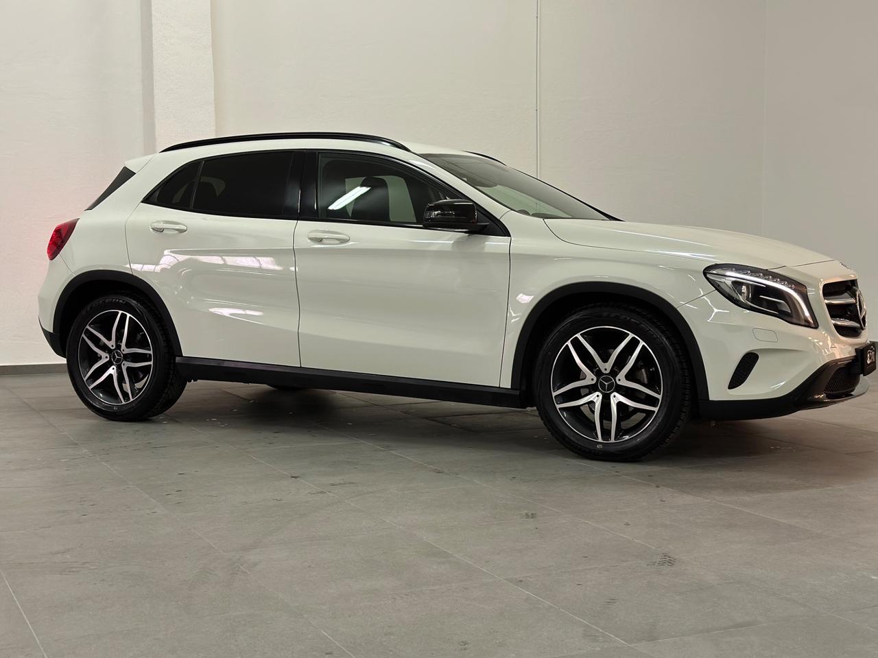 Mercedes-benz GLA 180 d Sport ben tenuta