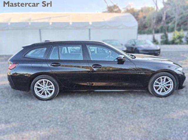 BMW 318 Serie 3 G21 Touring 318d Touring mhev 48V auto -