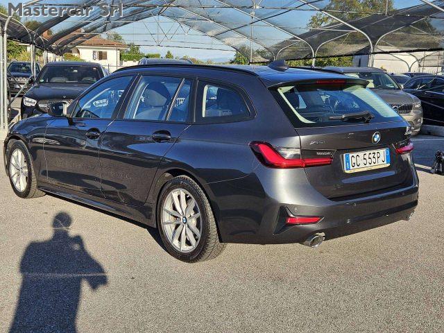 BMW 320 G21 320d Touring mhev 48V xdrive Business Advantag