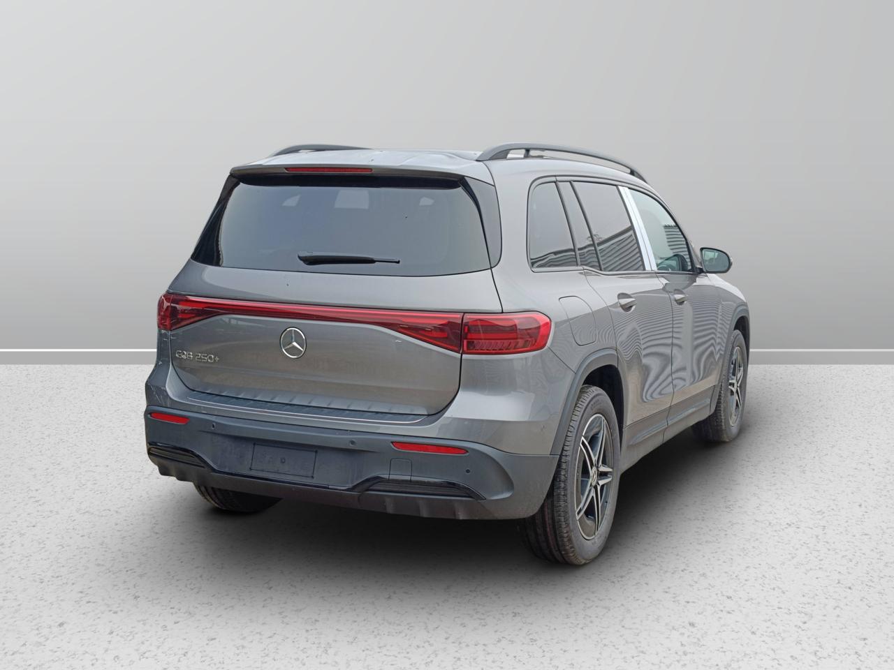 Mercedes-Benz EQB 250+