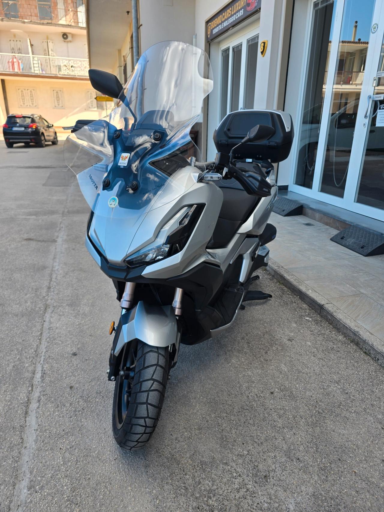 Honda ADV 350