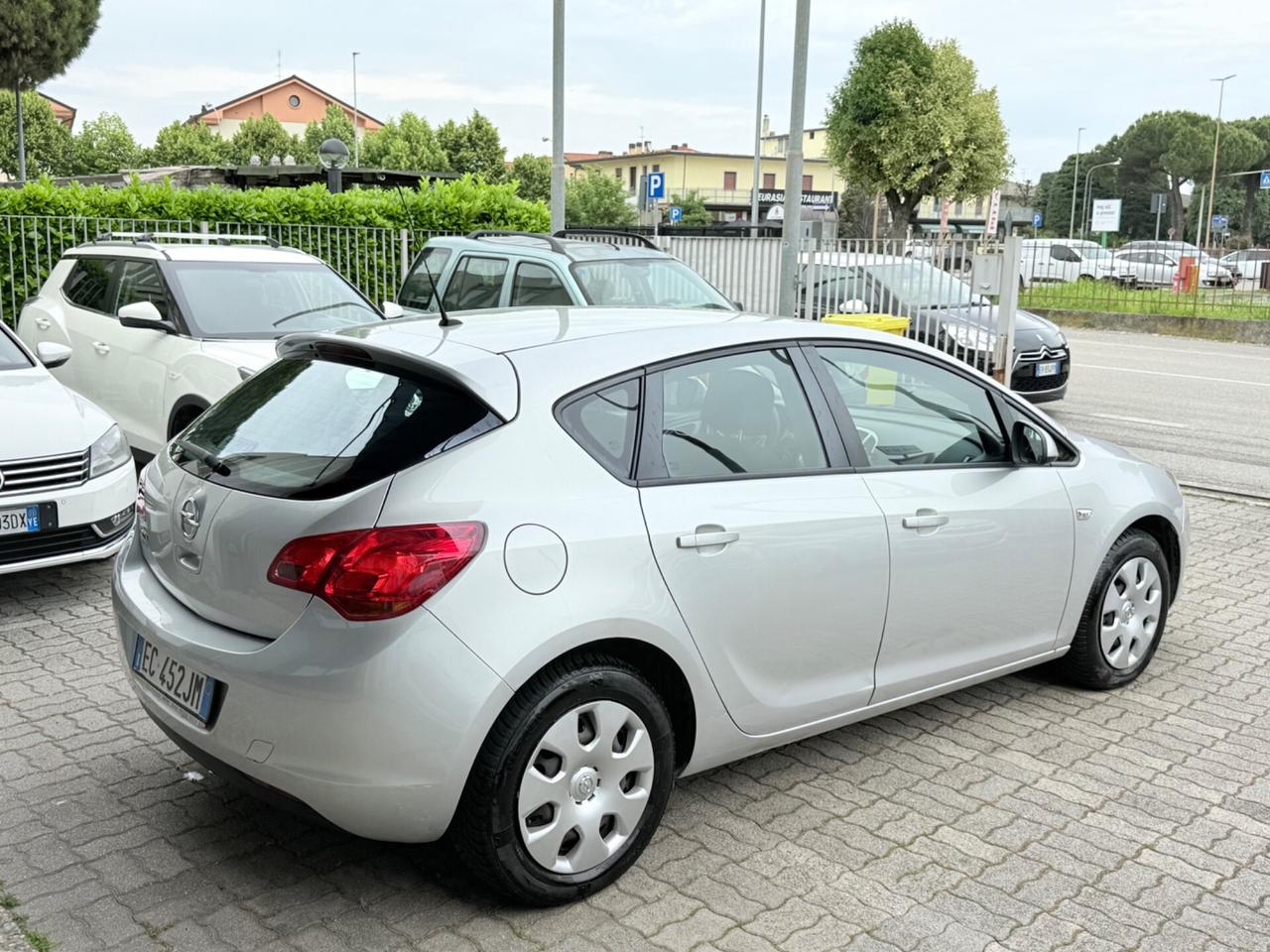 Opel Astra 1.6 115CV 5 porte Cosmo