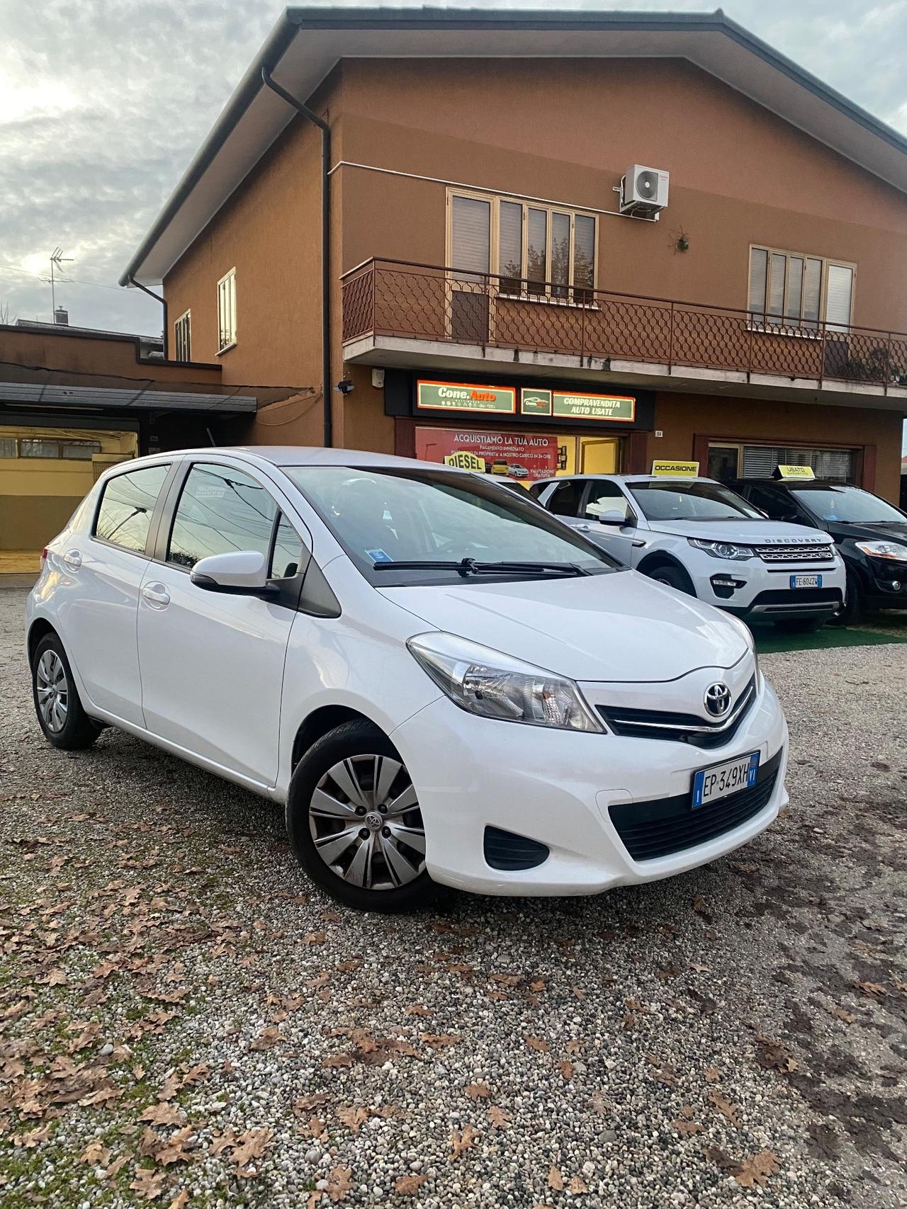Toyota Yaris 1.4 D-4D 5 porte Lounge