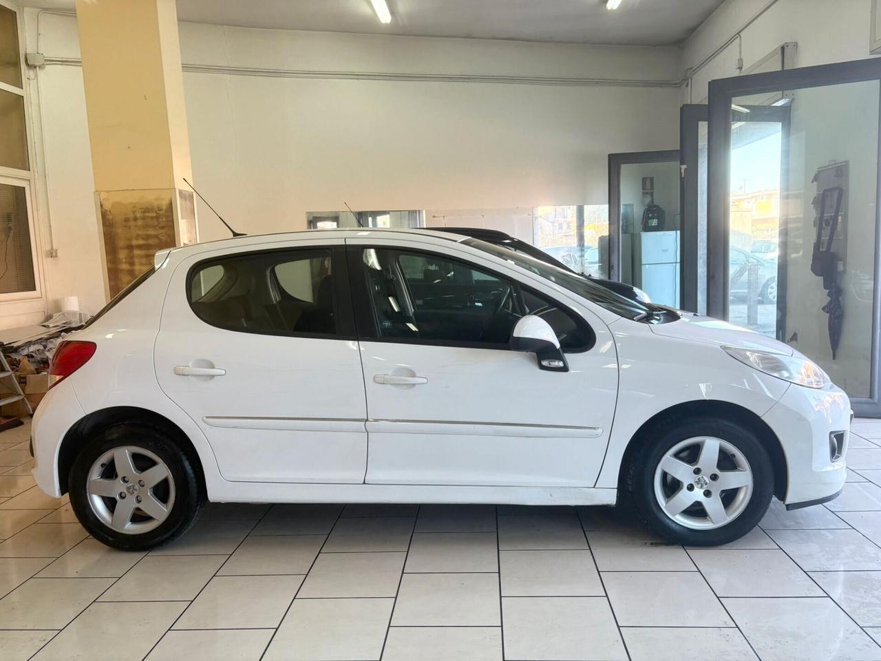 Peugeot 207 1.4 HDi 70 cavalli 5 porte EURO5