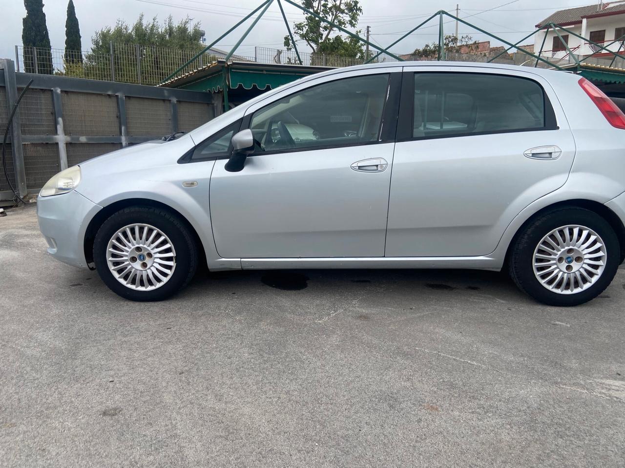 Fiat Grande Punto 1.3 MJT 75 CV 5 porte Active