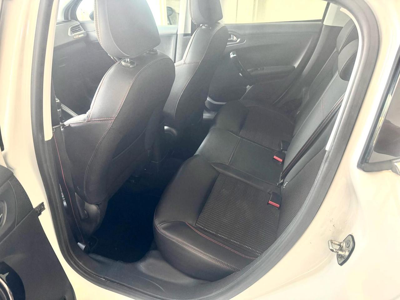 Peugeot 208 PureTech Turbo 110 EAT6 S&S 5 porte GT Line