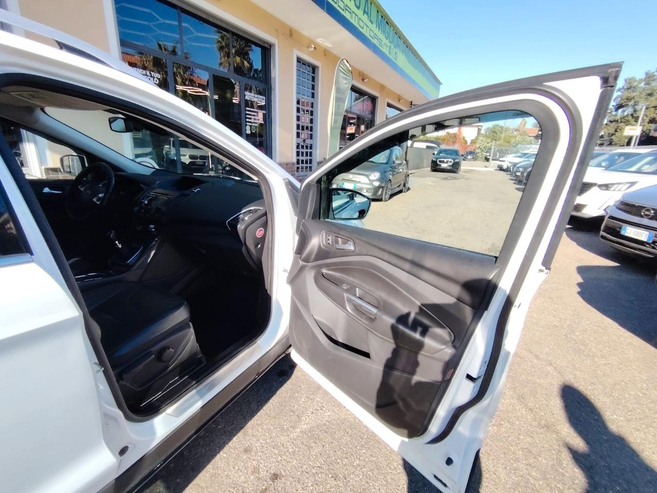 Ford Kuga 2.0 TDCI 140 CV 4WD Titanium