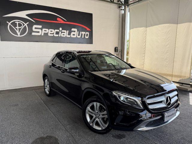 MERCEDES-BENZ GLA 200 CDI Automatic Premium