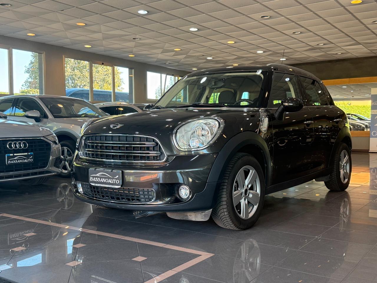 Mini Cooper D Countryman 1.6 Business 59.000 KM NEOPATENTATI !
