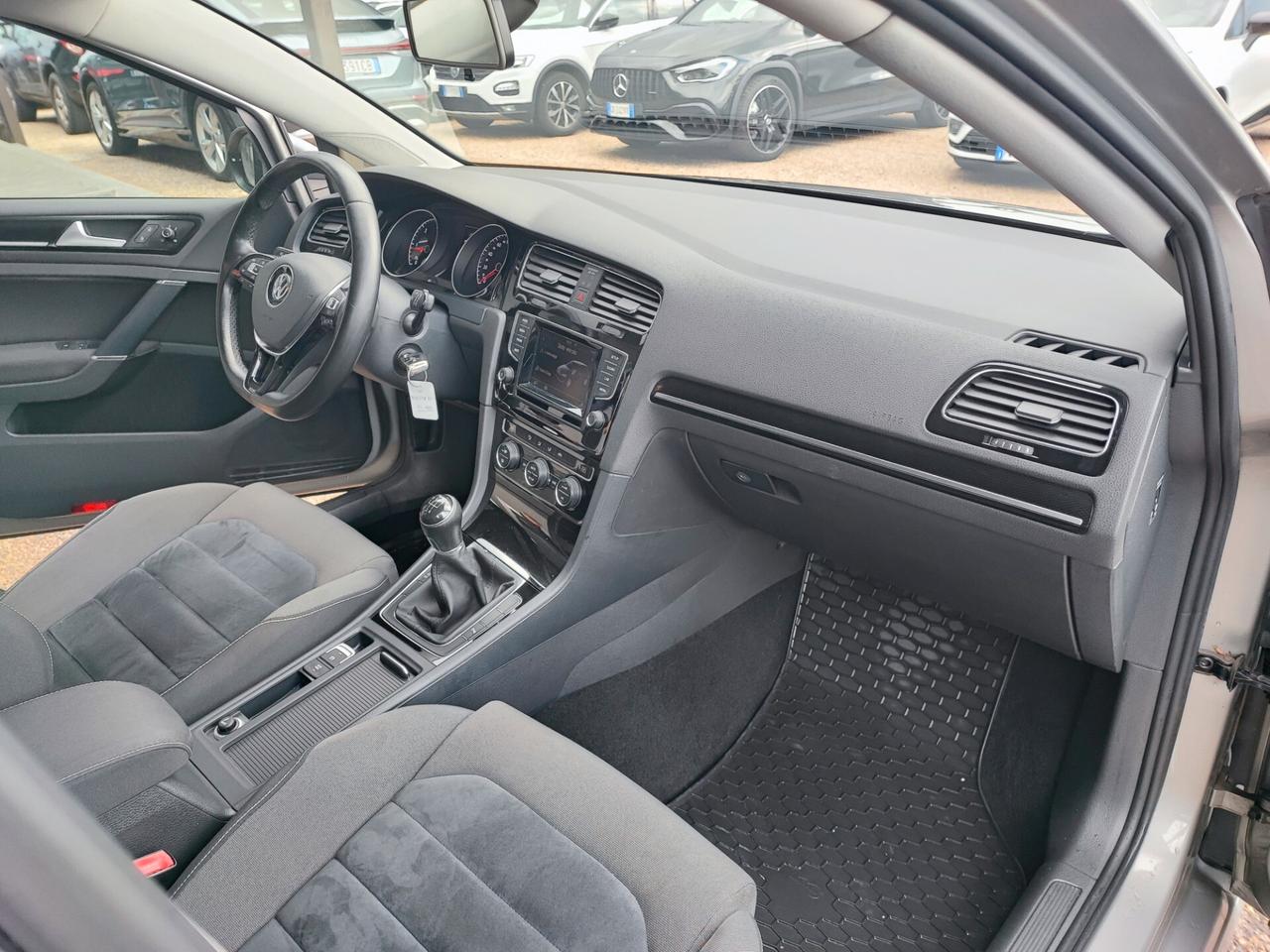 Volkswagen Golf 1.6 TDI 5p. Highline BlueMotion Technology