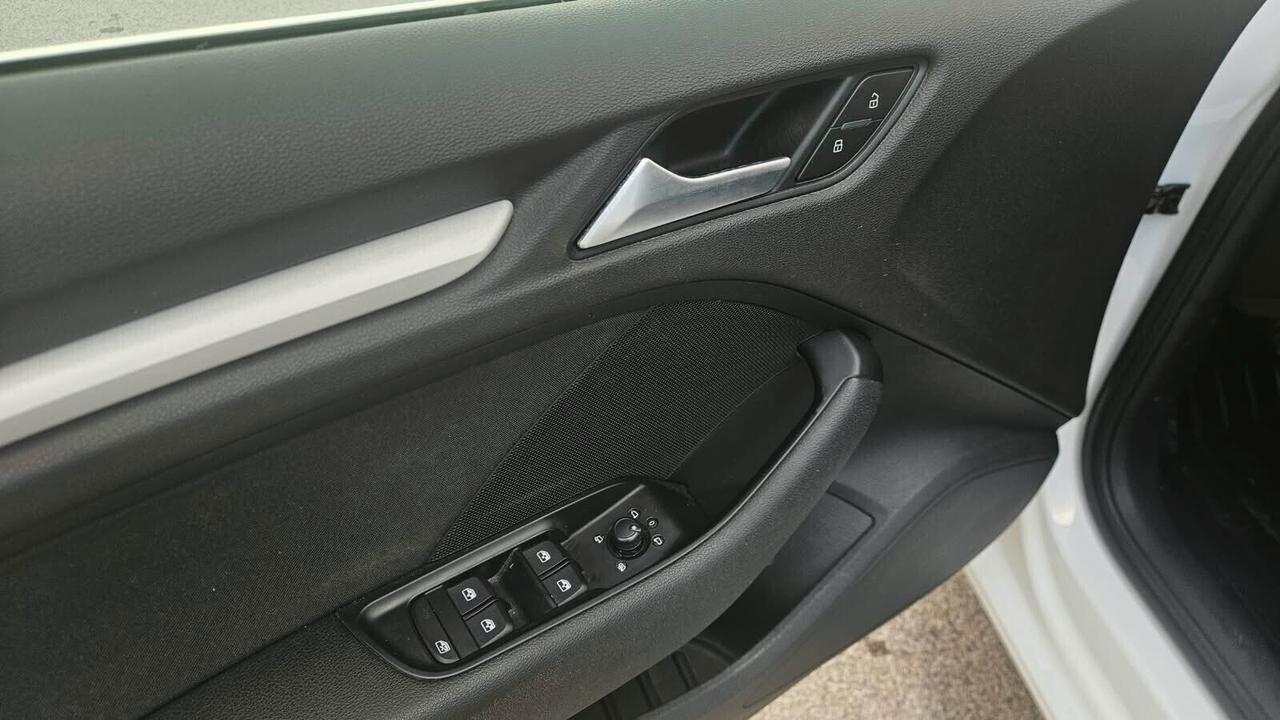 Audi A3 SportBack 1.6 TDI Business